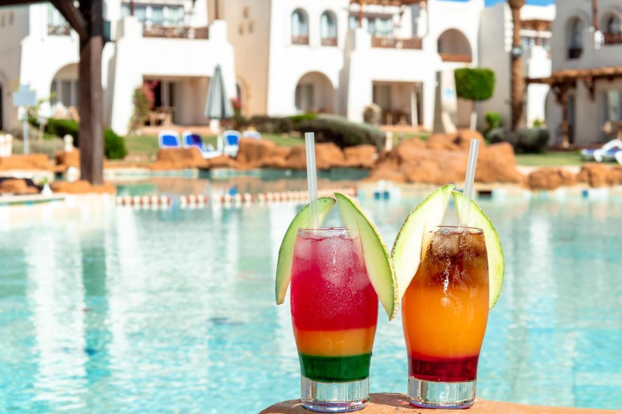 Hotel Sharm Dreams Vacation Club - Aqua Park Exterior foto Cocktails at the pool